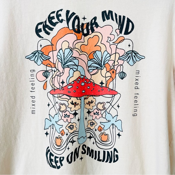 CIDER XS Free Your Mind mushroom cream tshirt - Picture 2 of 4